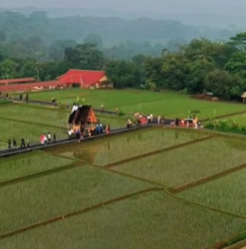 Lembur Pakuan di Kabupaten Subang, Jawa Barat. (Instagram @dedimulyadi71)