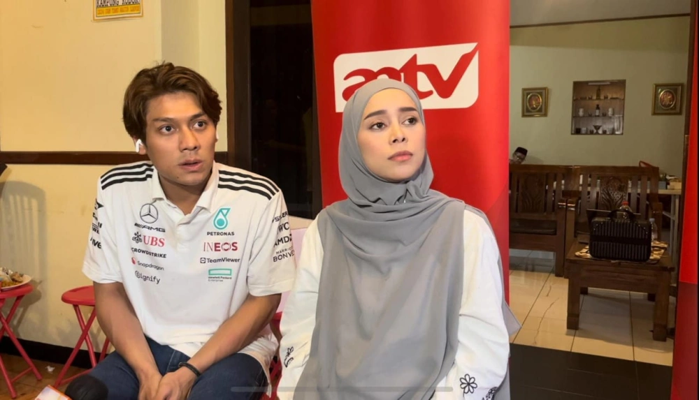 Lesti Kejora dan Rizky Billar ditemui di Cibubur, Jakarta Timur pada Selasa (9/12/2025) [FTNews/Raka]