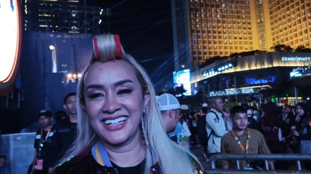 Hibur Penonton di Bundaran HI, Lia Ladysta Tak Lupa Kirim Doa untuk Korban Bencana