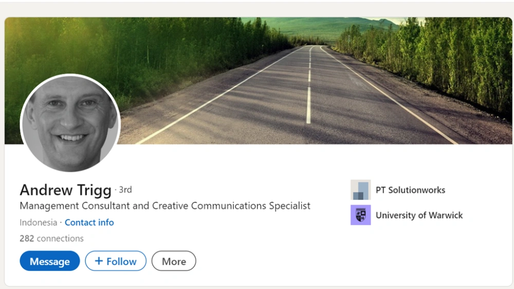 Profil Andrew Trigg di LinkedIn.