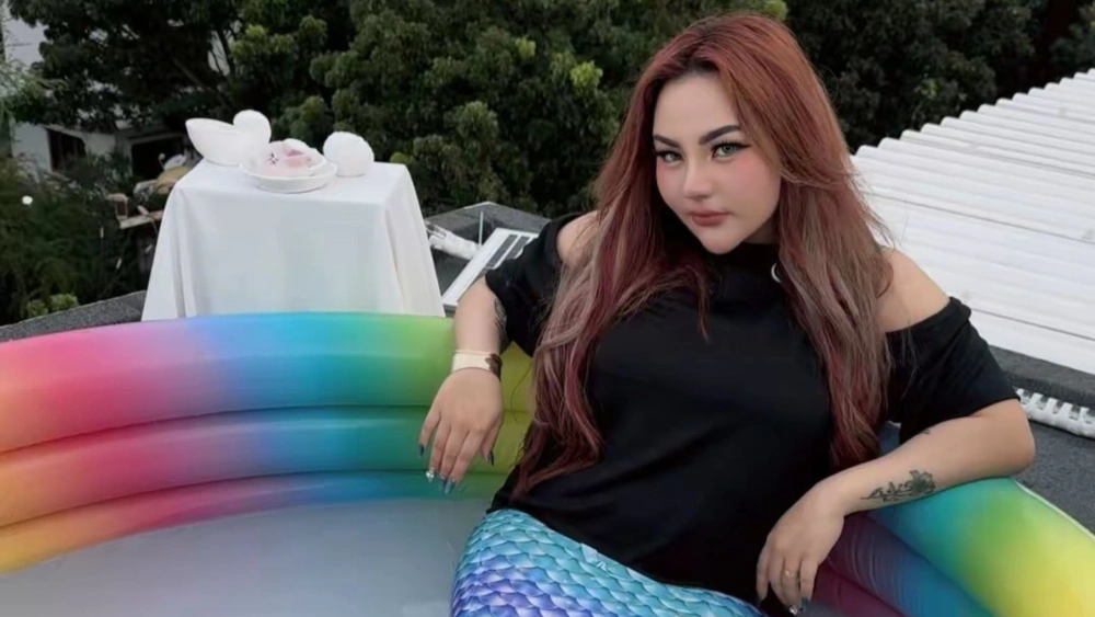 Lisa Mariana. [instagram @lisamarianaaa]