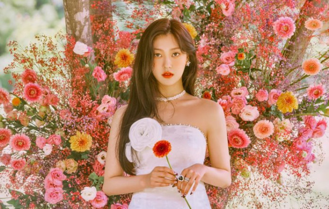 Choerry LOONA Absen di Tur Eropa "LOONATHEWORLD"