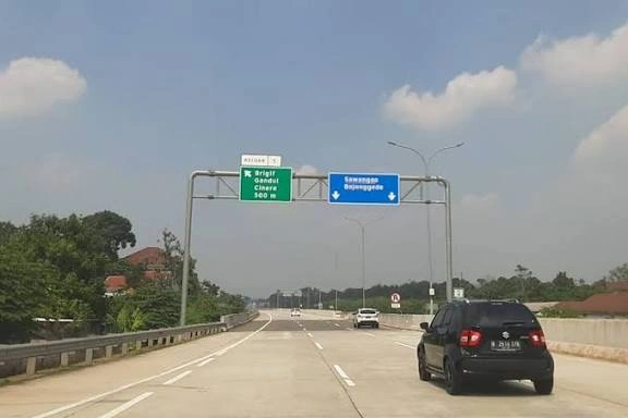 Masih Banyak Melanggar Ini Aturan Pakai Lajur Kanan Di Tol