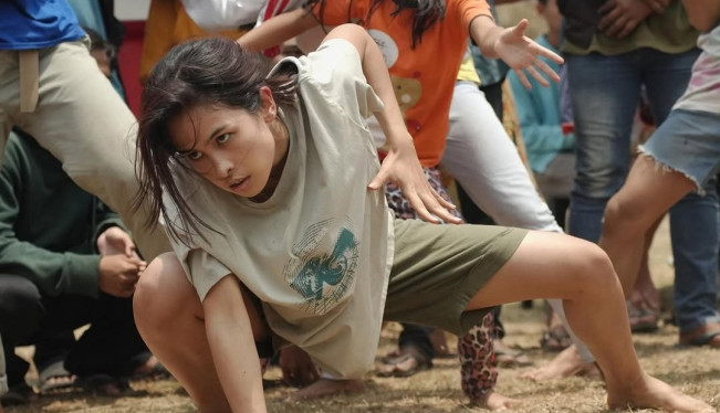 Maudy Ayunda Kesurupan di Film Para Perasuk, Intip First Look Karakter Dirilis