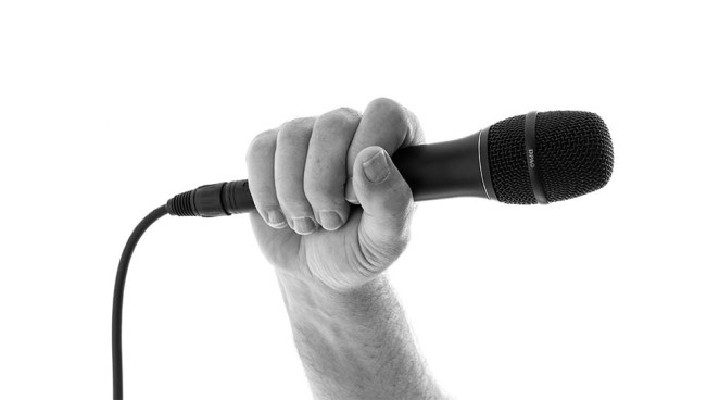 Pemprof DKI Uji Coba Buka 62 Karaoke Keluarga
