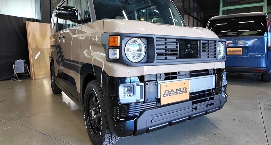 Pajero Mini Bangkit Lagi, Mitsubishi Delica Mini Disulap Jadi Mobil Klasik