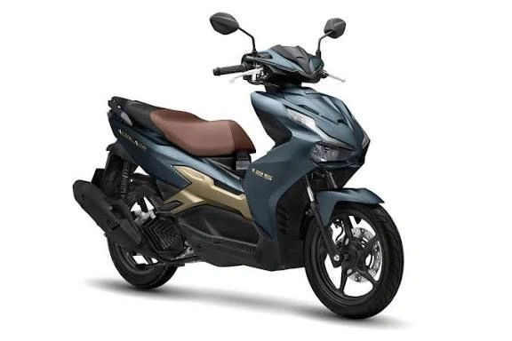 Perang Skutik 160cc Dimulai, Honda Airblade Terbaru Langsung Tantang Yamaha Aerox, Mana yang Lebih Unggul?