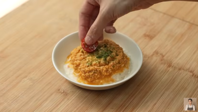 Chiken bolognese porridge. (YouTube)