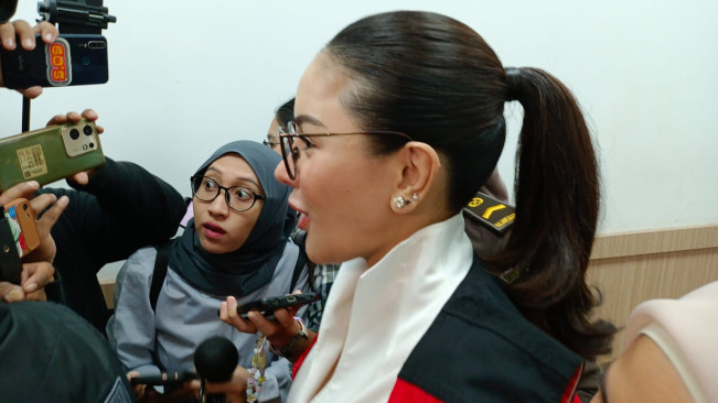 Nikita Mirzani jalani sidang perdana kasus dugaan pemerasan dan tindak pidana pencucian uang di Pengadilan Negeri Jakarta Selatan (246) [Foto Selvianus Kopong Basar]
