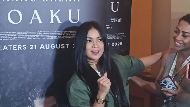 Nirina Zubir bisa bernafas lega enam sertifikat tanah milik sang ibu sudah dikembalikan (3/7) [Selvianus Kopong Basar]