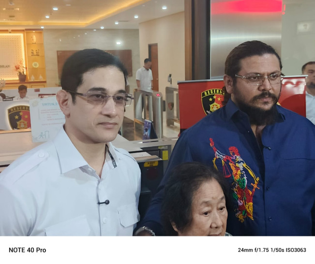 Okan Cornelius datangi Bareskrim Mabes Polri (7/7) [Selvianus Kopong Basar]