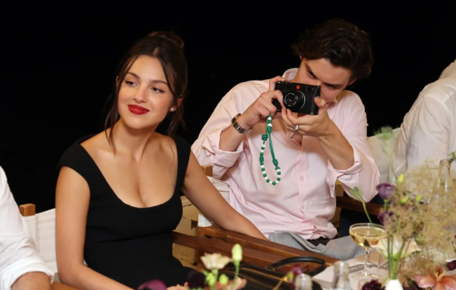 Profil Louis Partridge, Si Bucin Pacar Olivia Rodrigo