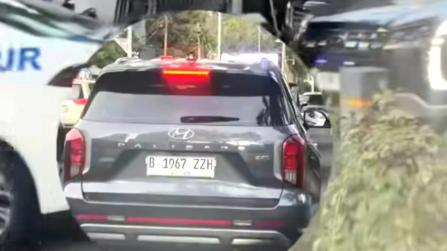 Patwal Kawal Mobil Berplat ZZH ke Salon, Nama Azizah Salsha Terseret