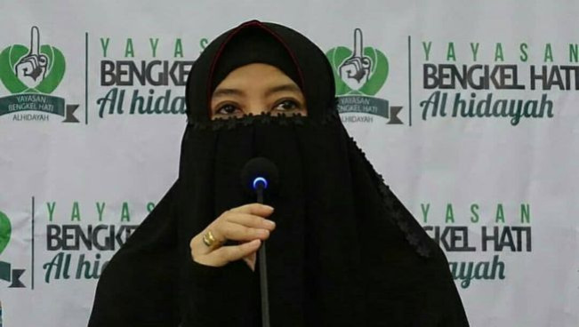 Ada Undangan Dakwah, Peggy Melati Sukma Pulang ke Indonesia