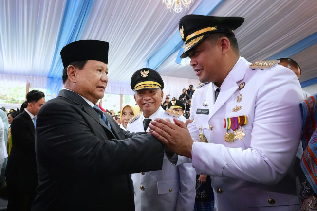 Belum Lama Dilantik Jadi Gubernur Sumut, Mantu Jokowi Langsung Nonaktifkan 4 Pejabat Eselon II