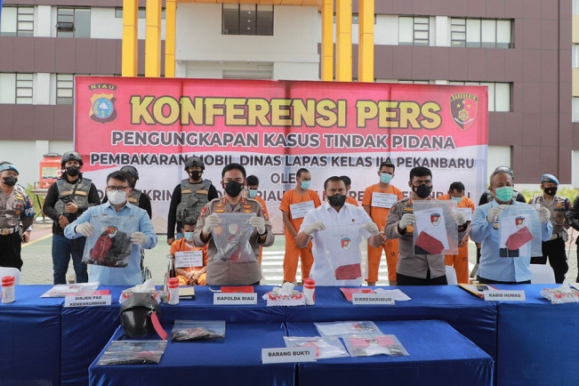Polda Riau Bekuk Pembakar Mobil Kepala Keamanan Lapas Pekanbaru, Motifnya Sakit Hati Napi Narkotika