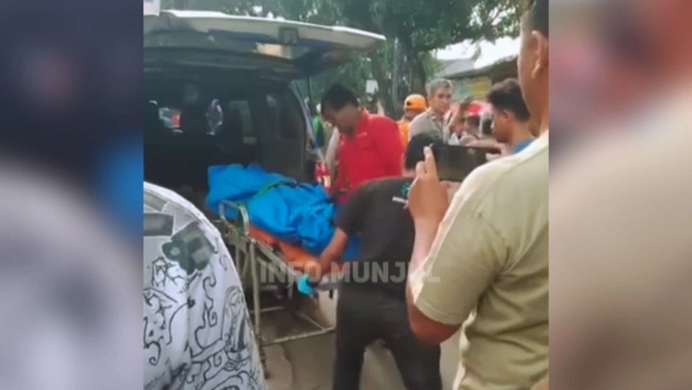 Innalillahi, Pemotor Tewas Terlindas JakLingko di Cilangkap, Pemprov DKI Bakal Tanggung Jawab!