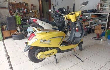 Torsi Instan Motor Listrik Bikin Ban Cepat Aus? Cek Fakta di Baliknya