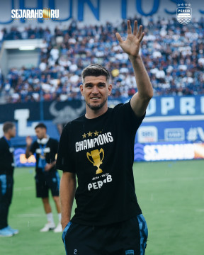 Kuipers Nick akan menjalani laga terakhir bersama Persib. (Instagram/@persib)