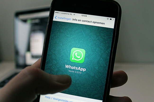 WhatsApp Siapkan Fitur Baru: Bisa "Mention" Status