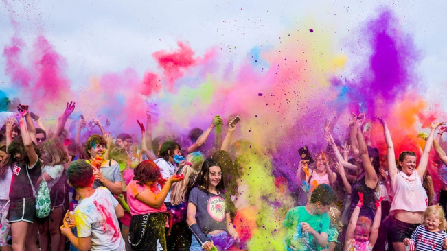 Ilustrasi Color Run. (Pexels/marcin-dampc)