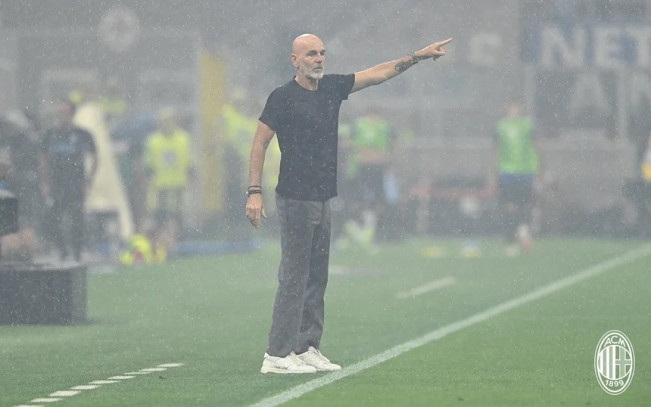 Pioli Tak Menyangka Milan Kalah Telak dari Inter