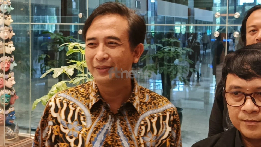 Beda Kubu Tak Bikin Retak! Piyu Tegaskan Persahabatan dengan Fadly Tetap Baik