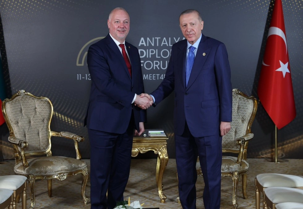 Gen Z Bulgaria Berhasil Gulingkan Pemerintah, Pertama di Eropa