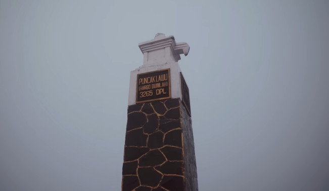 Puncak Gunung Lawu. (YouTube/Fiersa Besari)
