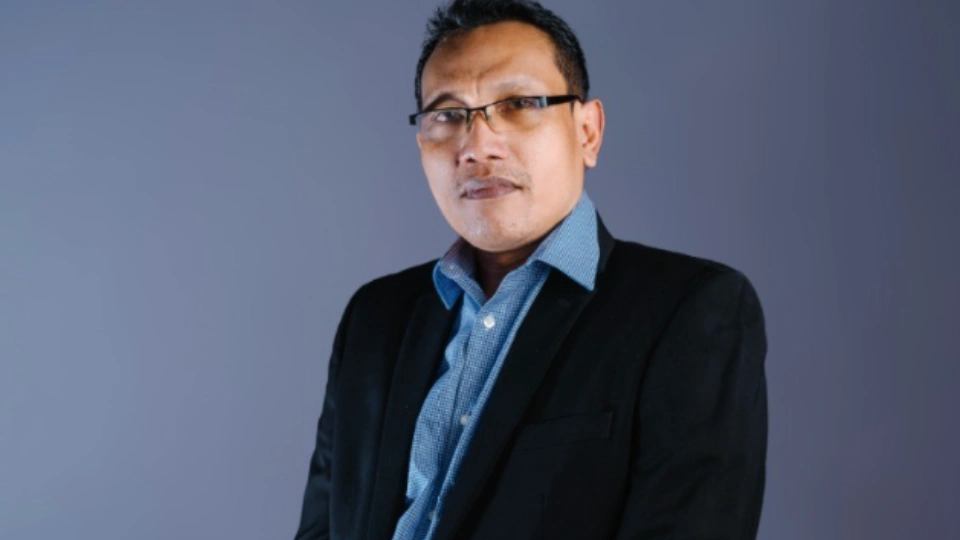 Profil Raden Nuh, Pengacara Senior yang Tagih Rp 250 Juta ke Raffi Ahmad