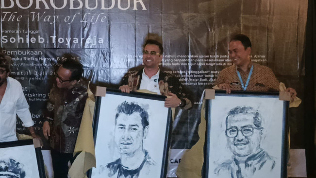 Raffi Ahmad Terpukau Dapat Lukisan Wajahnya di Pameran 'Borobudur: The Way of Life'