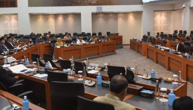 DPR RI Tunda Rapat Evaluasi Haji 2024 Gegara Menag Yaqut Tak Hadir