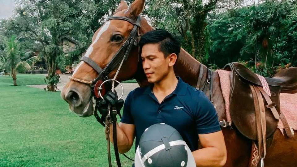 Rehan Mubarak, lamar kekasihnya Dara (instagram.com/rehanmubarak)