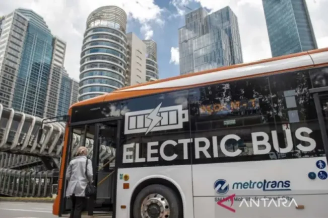 Sebanyak 10.000 Bus Listrik Akan Mengaspal di Jakarta