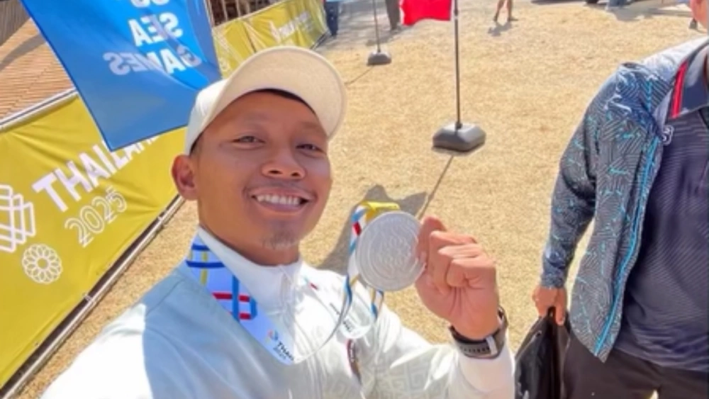 Rendy Varera Sanjaya menyumbang medali pertama untuk Indonesia di SEA Games 2025 dari nomor downhill putra. [Instagram]
