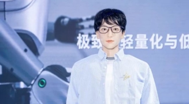 Pertama Kalinya di Dunia China Kuliahkan Robot Humanoid, Jurusannya Studi Drama dan Film