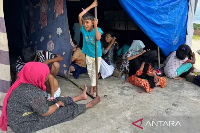 116 Pengungsi Rohingya Terdampar di Aceh Timur Direlokasi ke Penampungan Sementara