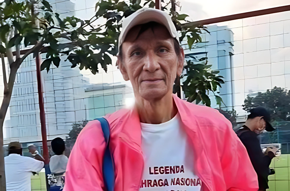 Kabar Duka, Mantan Kiper Timnas Ronny Pasla Meninggal Dunia