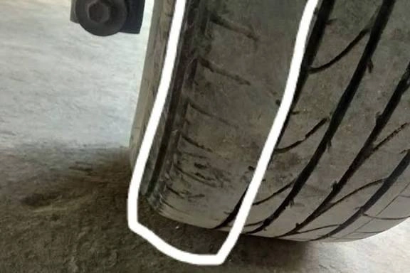 Rotasi Ban Mobil Bikin Lebih Aman