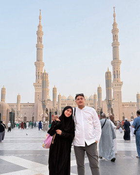 Naik Haji Ini Adalah Hadiah dari Sang Suami Tercinta (instagram)