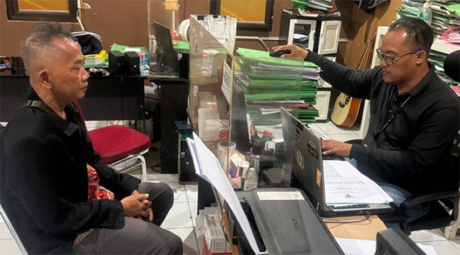 Pemeriksaan salah satu saksi kasus longsor Gunung Kuda Cirebon/Foto: Polda Jabar