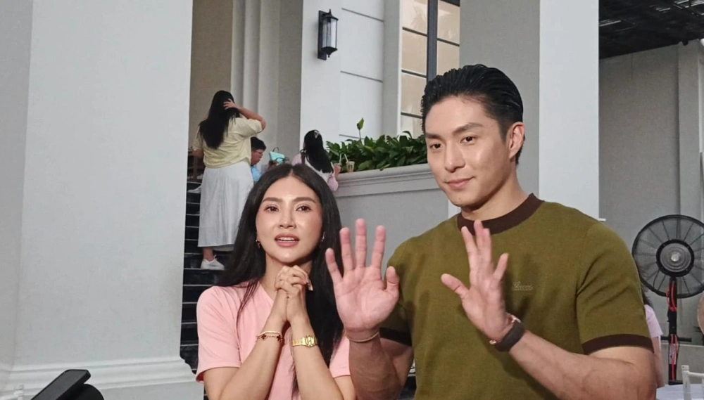 Refreshing Awal Tahun, Sarwendah dan Giorgio Antonio Ajak Seluruh Tim Liburan Bareng