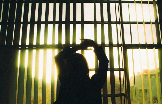 Ibu Kadung Sadis! Gorok Leher Anaknya Usia 9 Tahun dengan Pisau Dapur