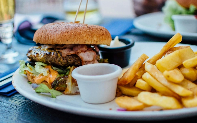 Makanan-makanan Ini Picu Peningkatan Kanker Usus Besar, Ini Penelitiannya