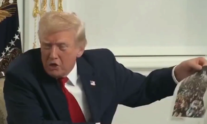 Presiden AS, Donald Trump siap menggunakan kekuatan militer untuk menggulingkan pemerintahan Maduro di Venezuela.