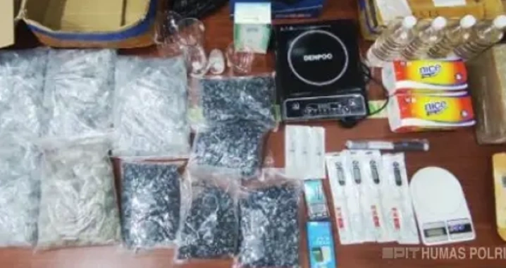 Barang bukti yang disita polisi [Foto: Humas Polri]