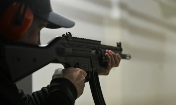 Pembunuh Bayaran Cilik 12 Tahun Ditangkap Polisi Swedia, Bocah Ini Salah Menembak Orang