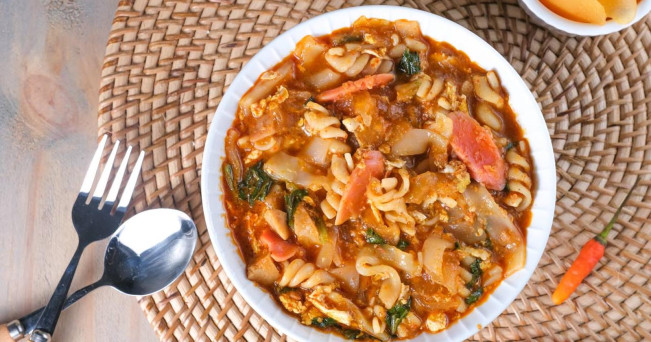 Seblak, Makanan Populer yang Bikin Jokowi Penasaran