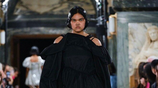 Shahnaz Indira Wanita Asal Jakarta Tampil di London Fashion Week