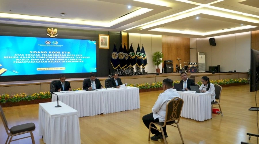 Mantan Kalapas Enemawira Chandra Sudarto menjalani siding kode etik di kantor Ditjenpas Jakarta, Selasa (2/12/2025). [Dok. Istimewa]